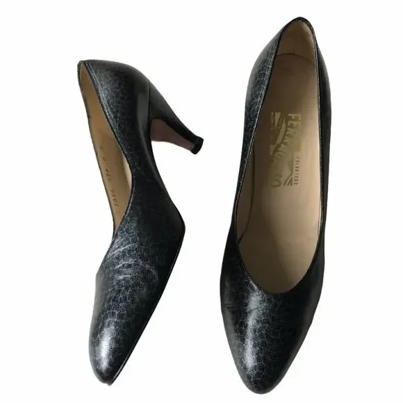 Salvatore Ferragamo Loredana Pump Black Gray 9 VTG